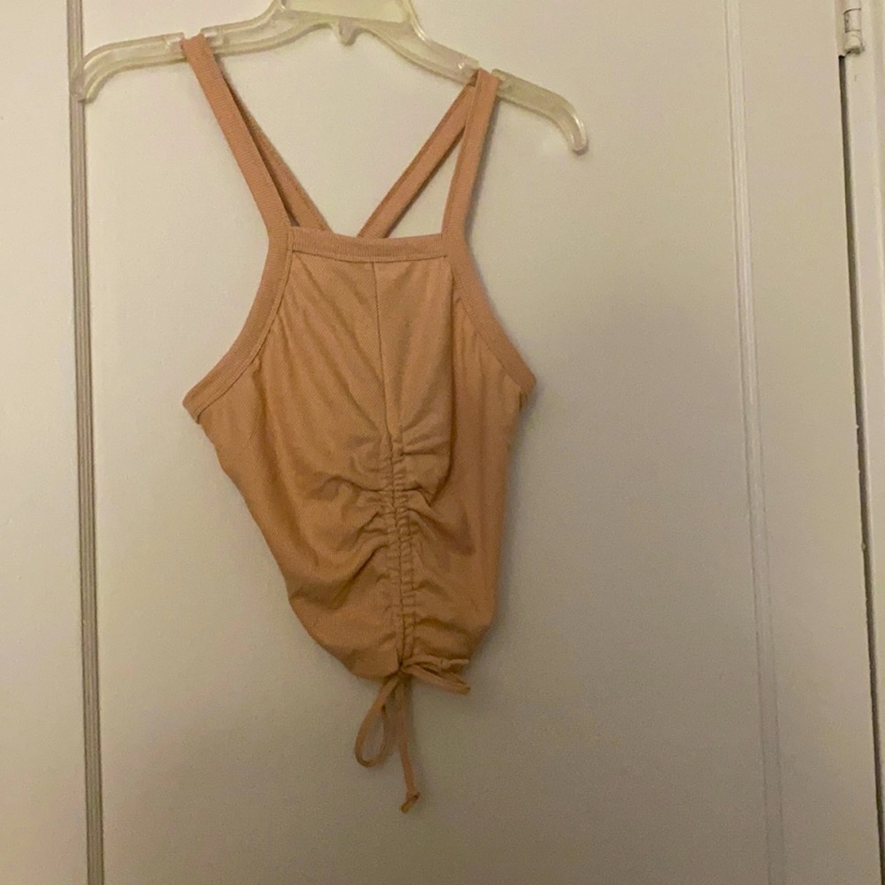 NWT love streak tan crop top size: L